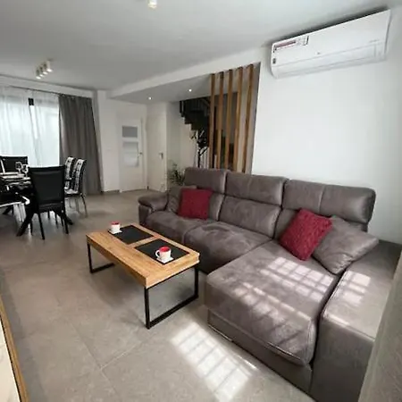 Ap Ester Apartment *